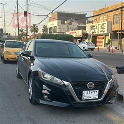 نيسان ألتيما